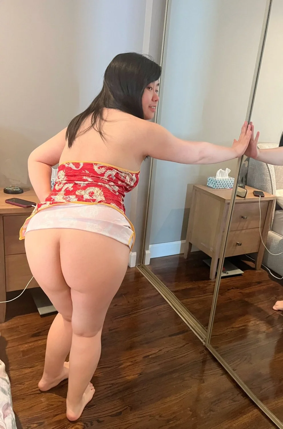 Asian slut Mengyan image 3