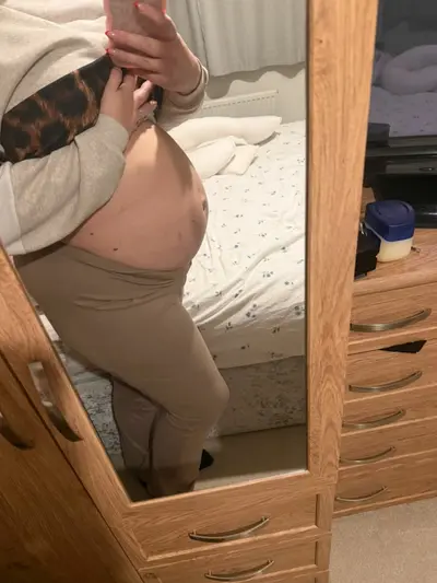 Melissa, 31yo cover image