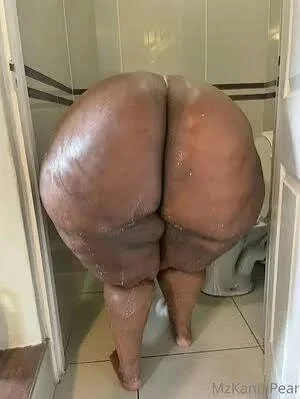 MAsSiv3 3b0nY p3Ar b0otY !! image 30