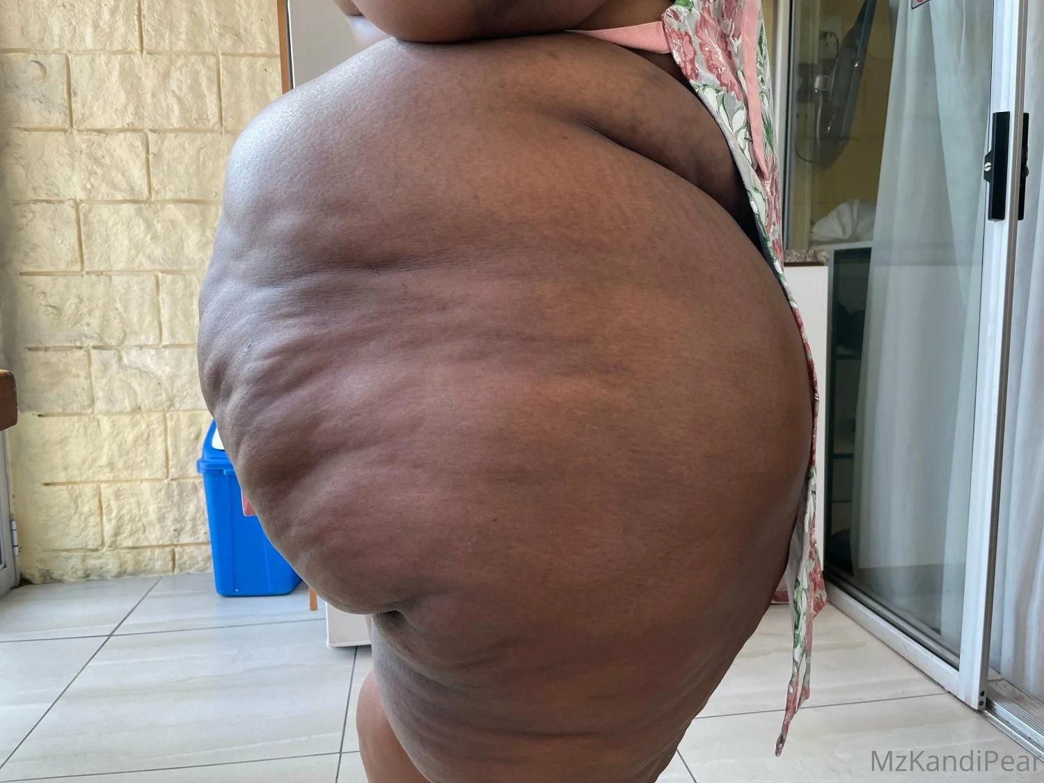 MAsSiv3 3b0nY p3Ar b0otY !! image 35