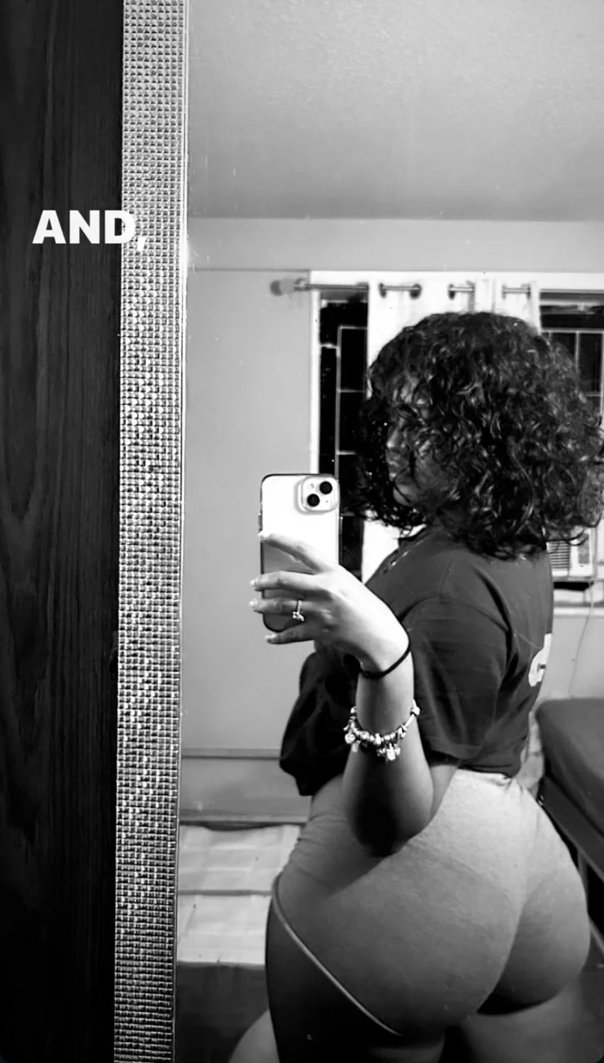 Thick ass dominican showing ass main image