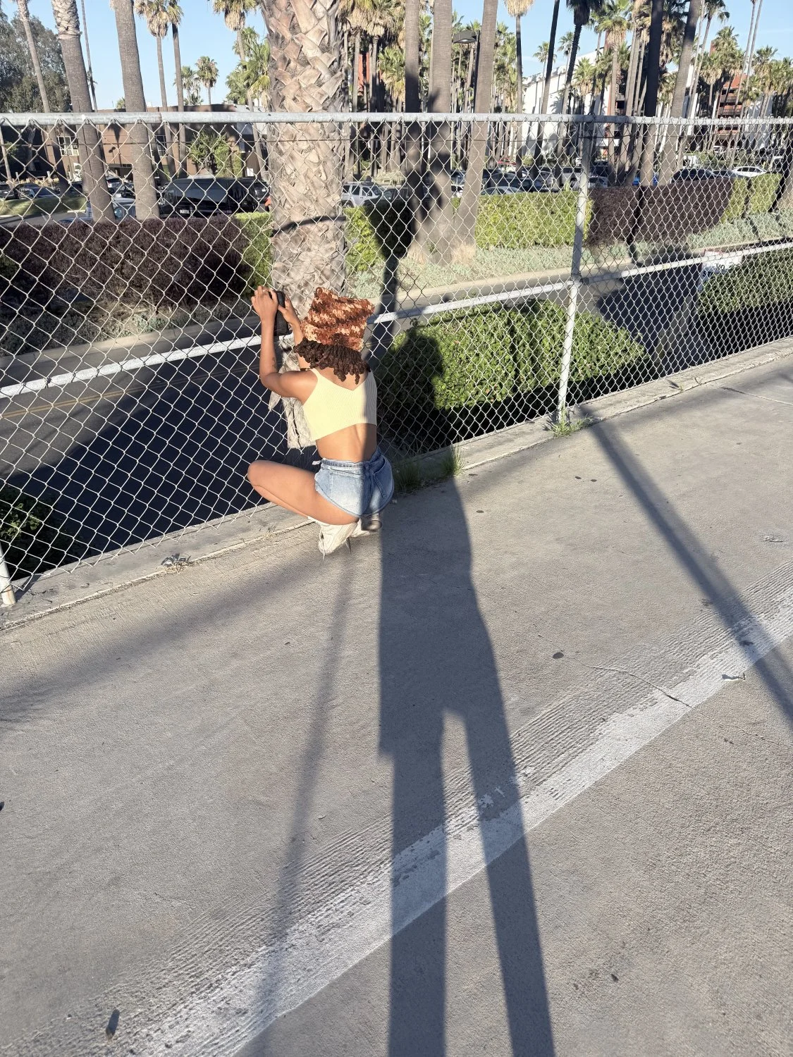 Ebony webslut sells pussy on bridge in Long Beach image 5