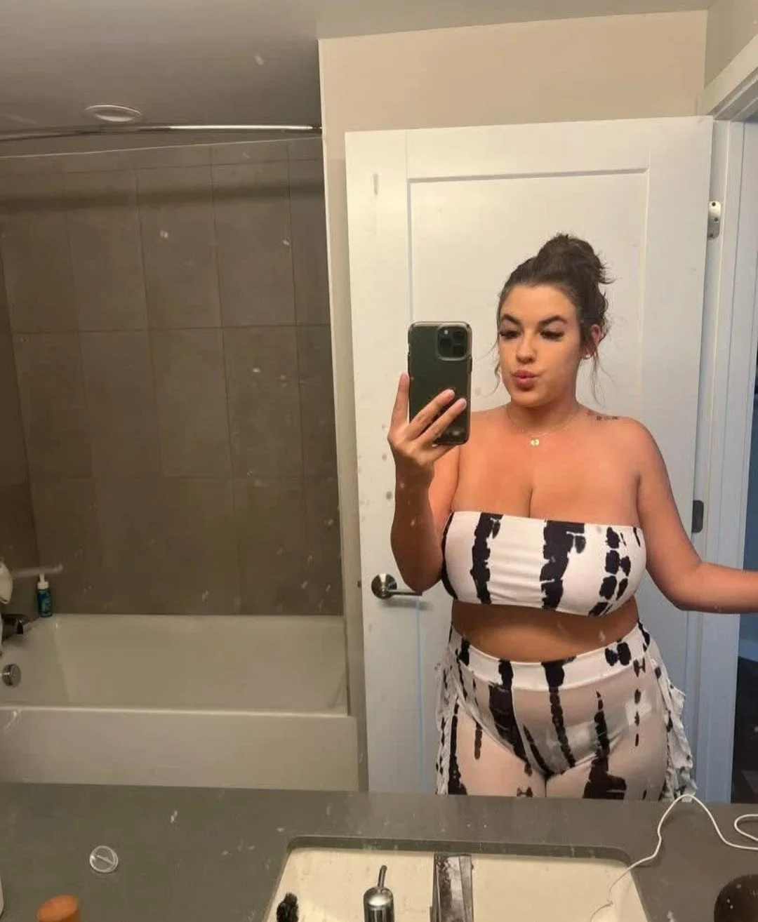 Amalia Wyn (Laredo Texas) 🇺🇸🇲🇽 image 2