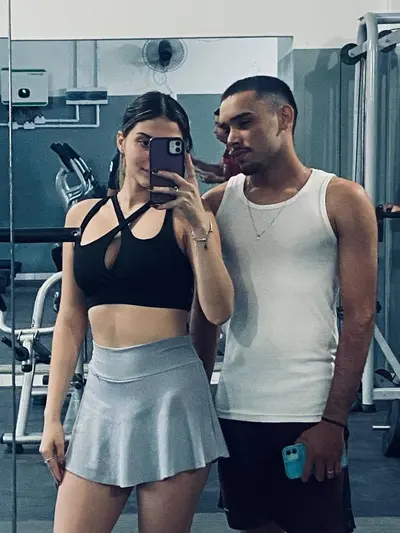 Rabuda da academia chega em casa cheia de tesao dps do treino cover image