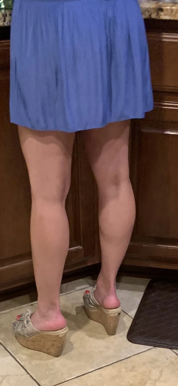 MILF feet and legs image 5