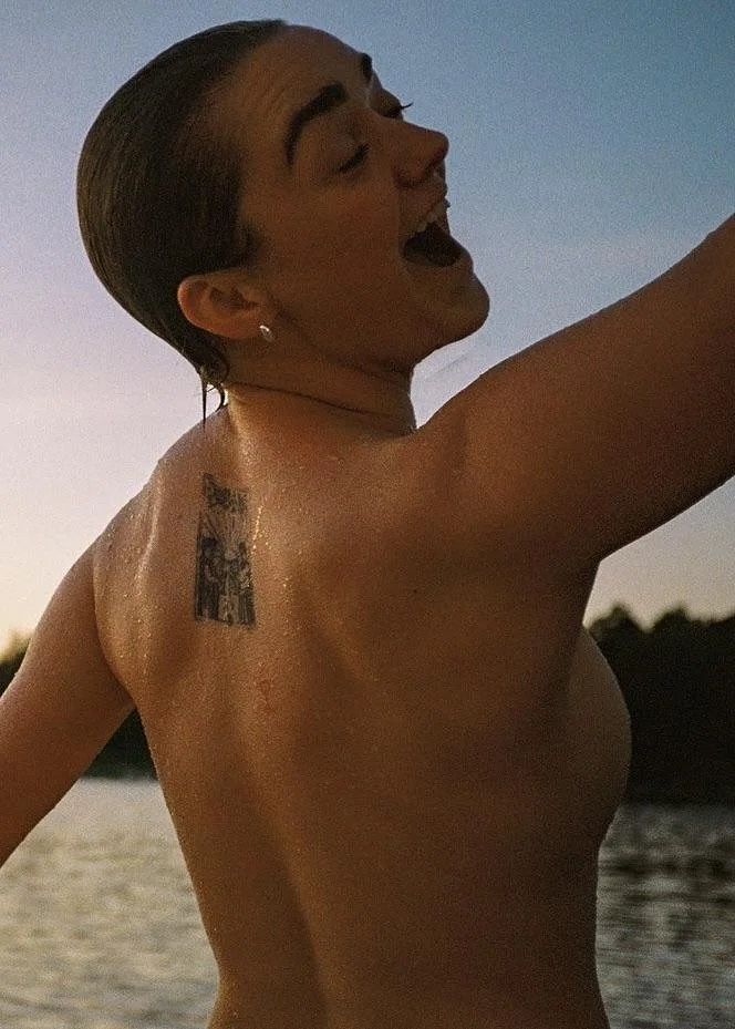 Maisie Williams (Arya Stark) leaked nudes. image 16