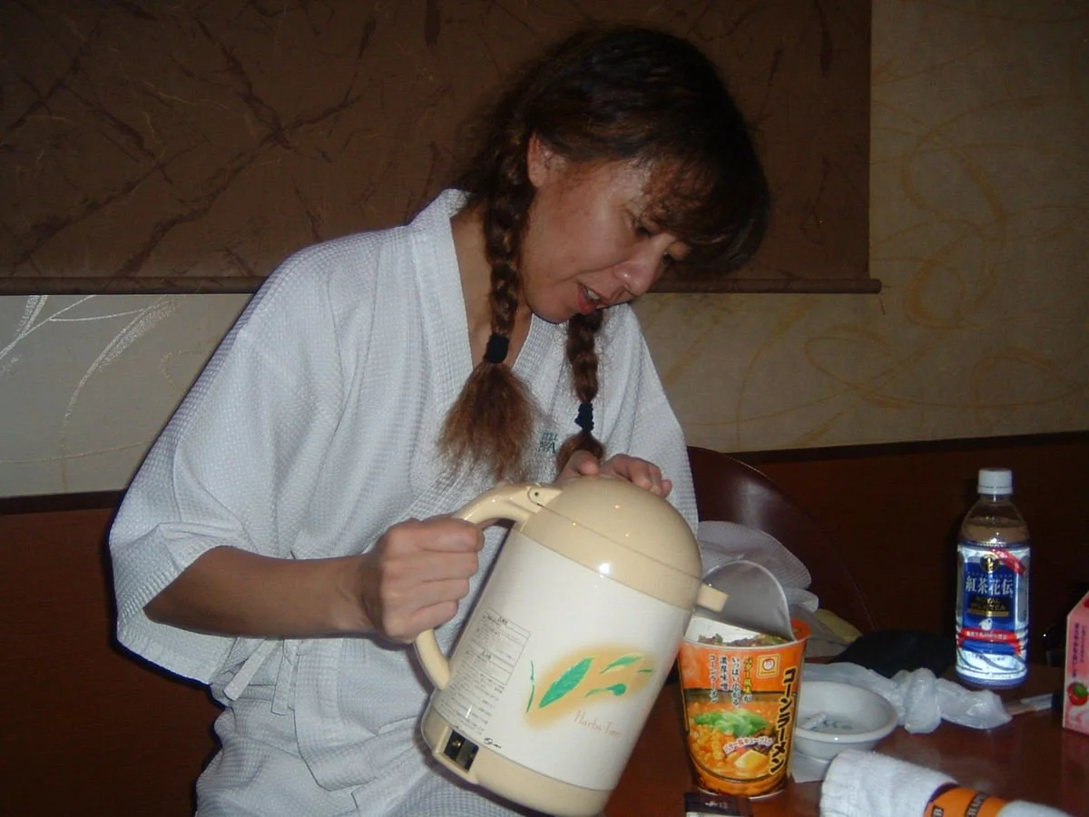 Japanese middle-aged wife Chieko main image