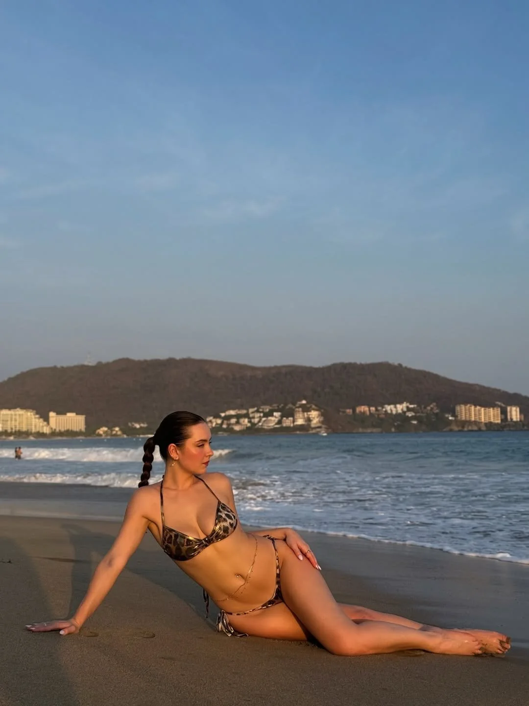 Ale Ivanova (La Rusia Latina) image 5