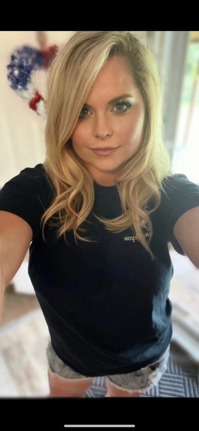 South Georgia hotwife image 2