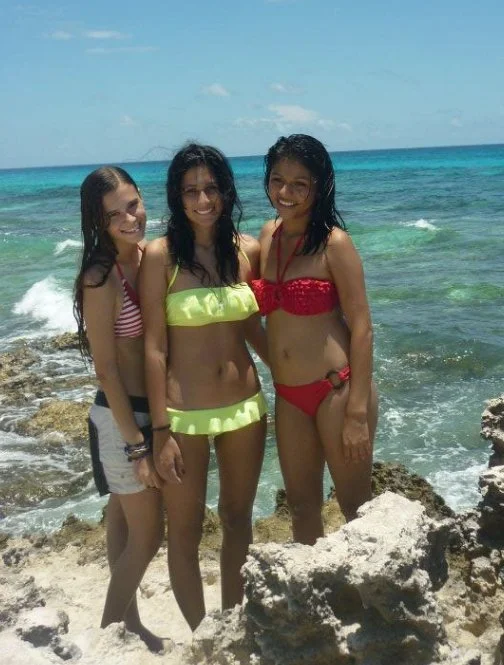 Putitas en bikini image 8