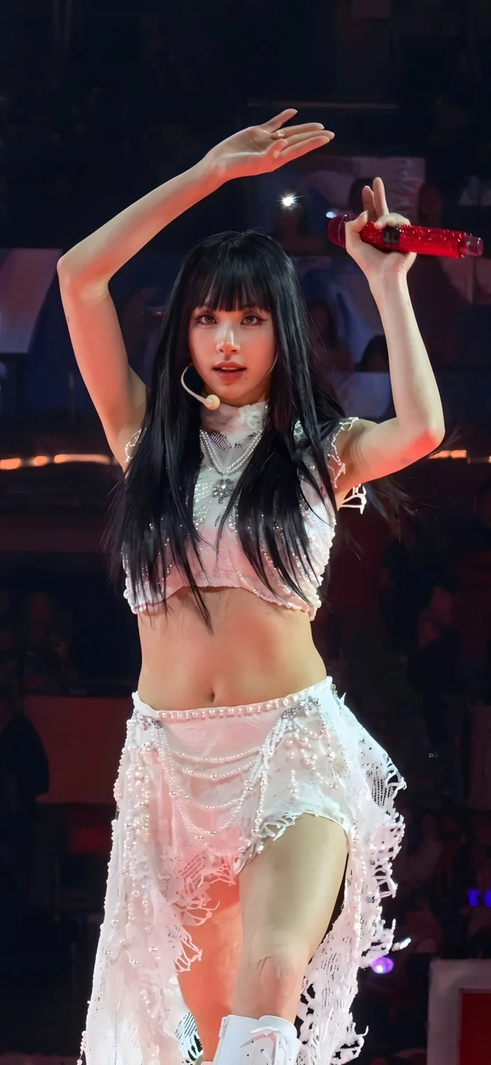 Chaeyoung (Twice) Pictures 13 image 9