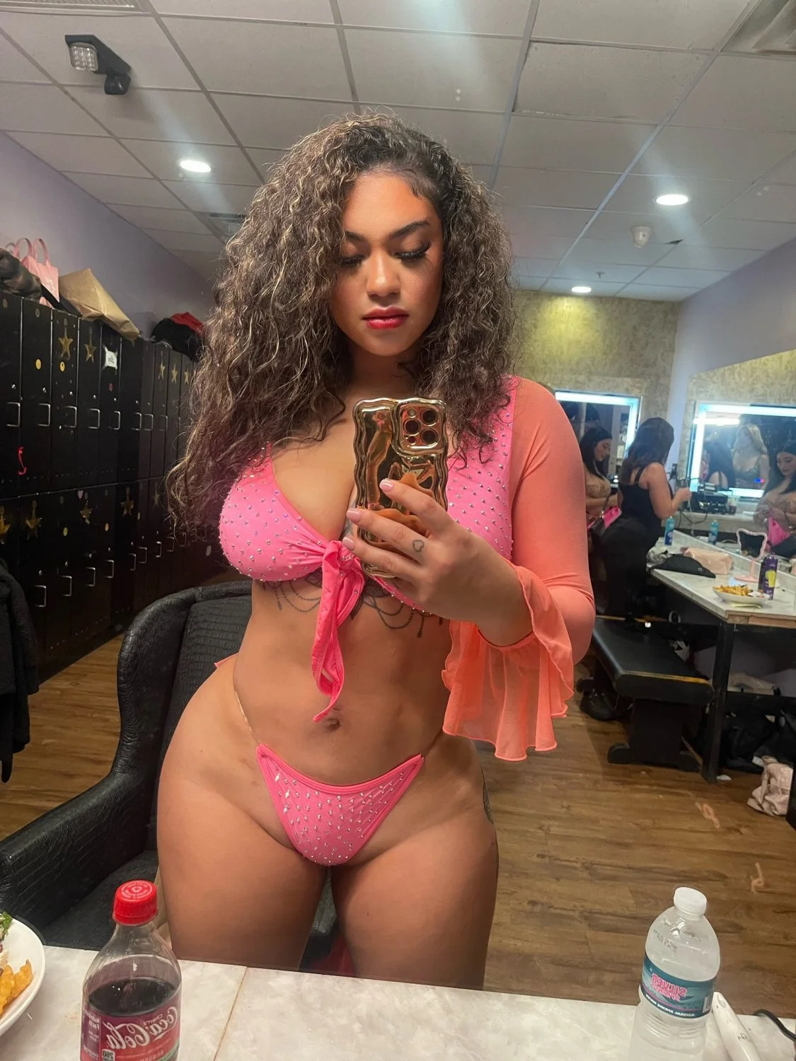 Latina stripper with pretty pussy image 3