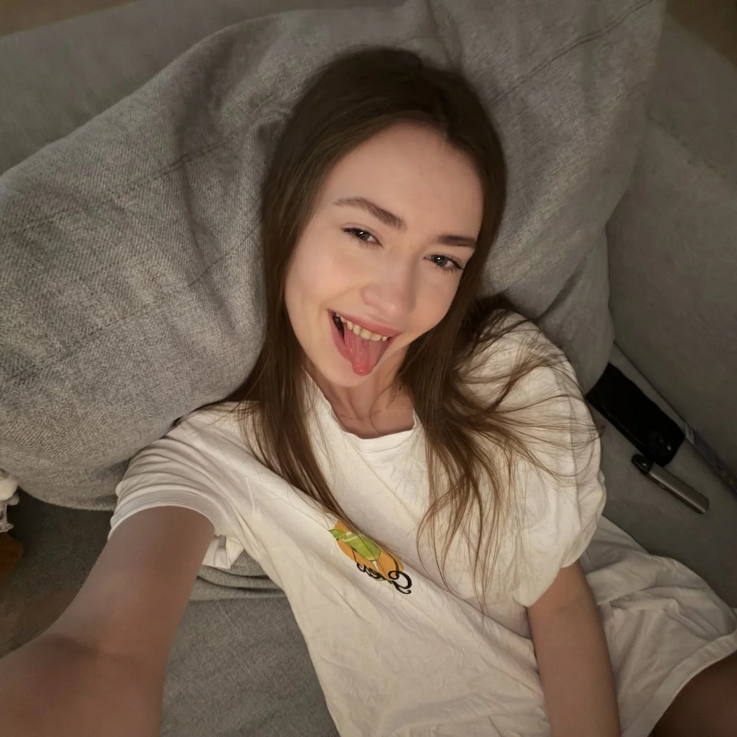 🔞 gorgeous curvy body stripping naked nude wet pussy 💦🍑 Check my OF main image
