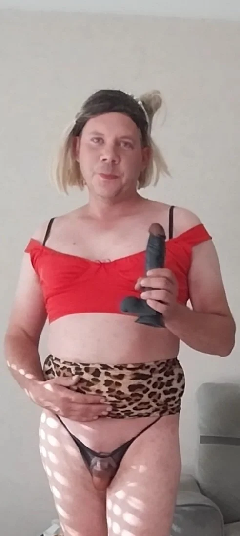 Sissy Sophieprettypop slut image 4