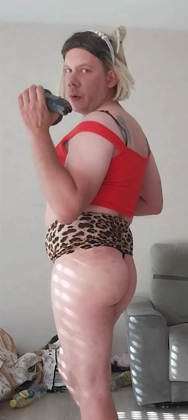 Sissy Sophieprettypop slut image 8