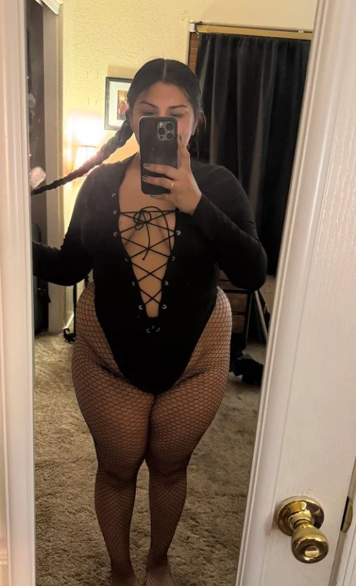 52 year freak Ellie 💦😍💦😍 image 3