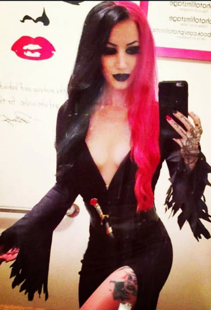 Ash Costello 11 image 12