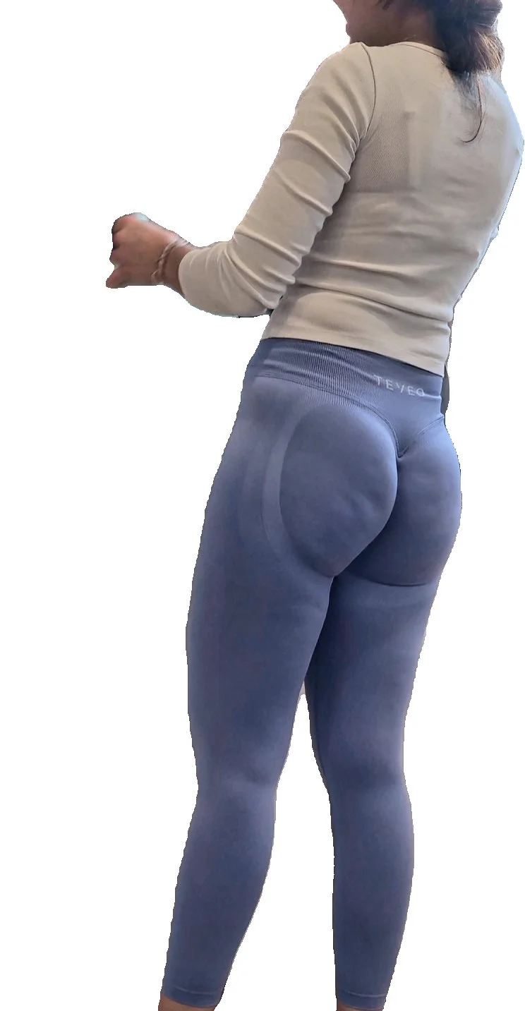 My sister-in-law has an amazing ass, I can't get enough of her.🍑🍑🍑🥵🥵🍆🔥🔥 image 5