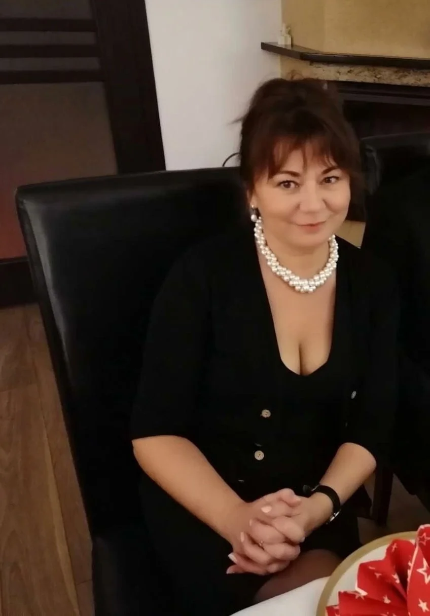 Would you facefuck my aunt ? image 3