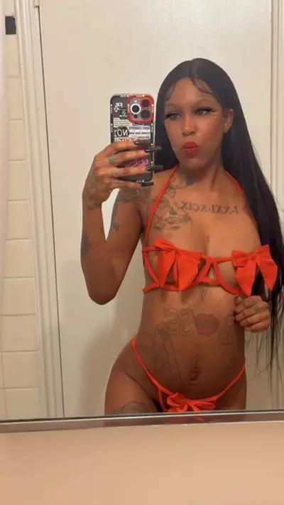 Lol DC whore brat she be selling pussy too cover image