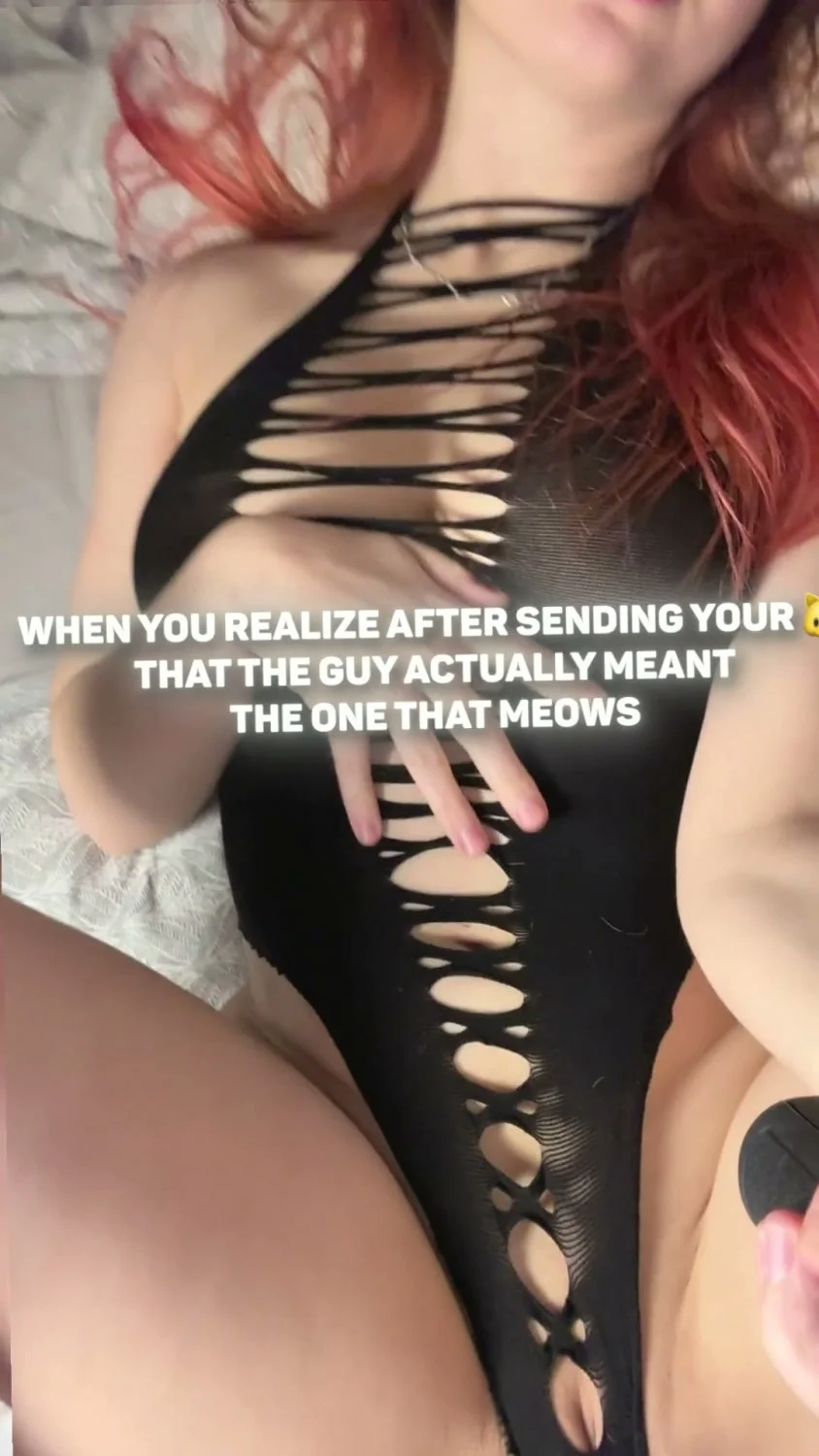 🔞 dirty petite body nude slut masturbating dripping 😈💦 See OF image 2