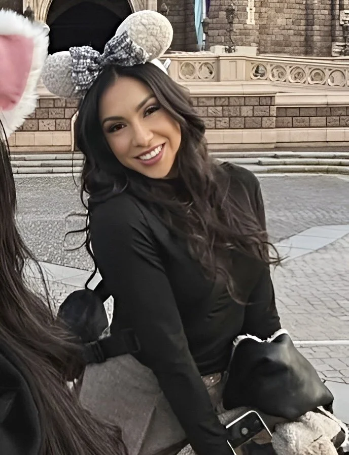 My gf’s super fit sexy latina gym partner is the perfect BBC spinner image 9