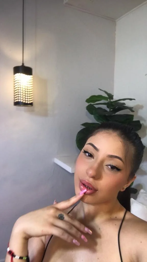 Cute Colombian Slut image 2