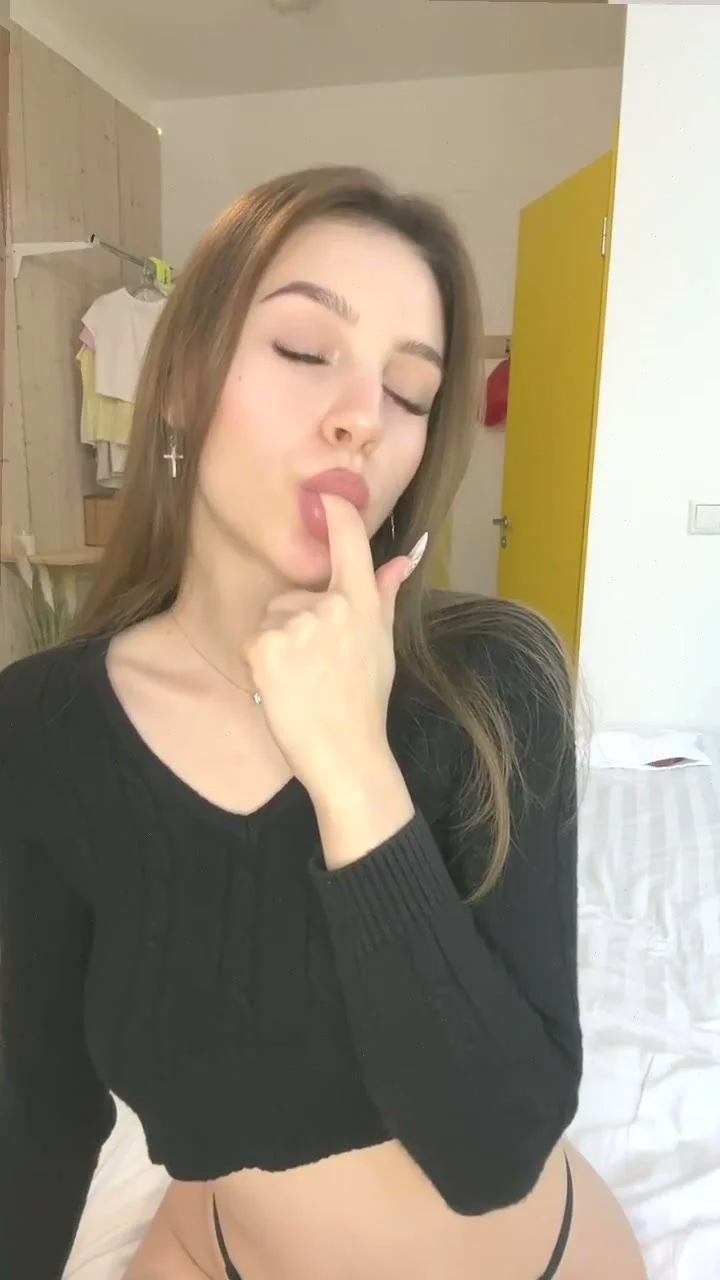 🔞 Wild dirty natural tits nude pussy eating wet 💦🍑 Exclusive OF image 2