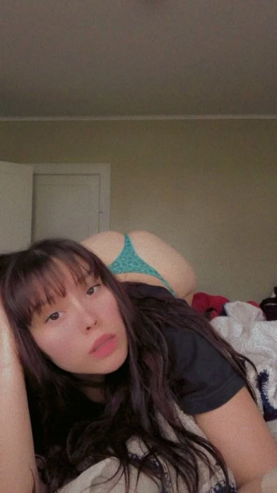 beautiful thick latina image 12