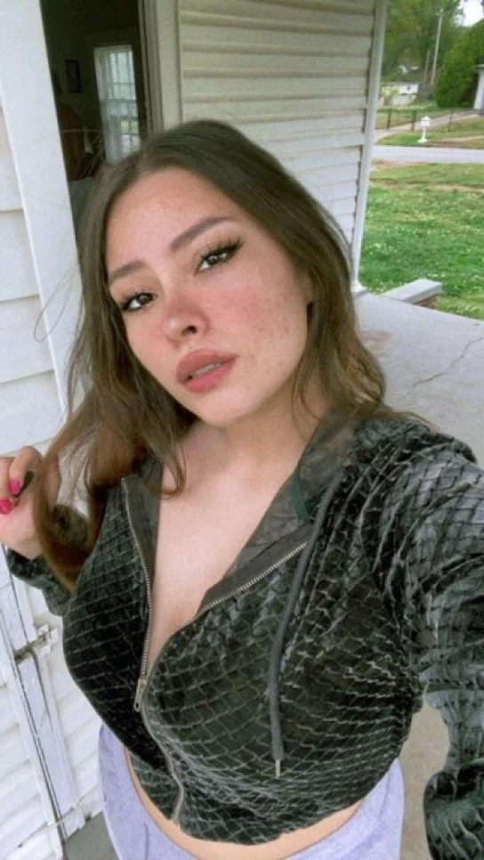 beautiful thick latina image 17
