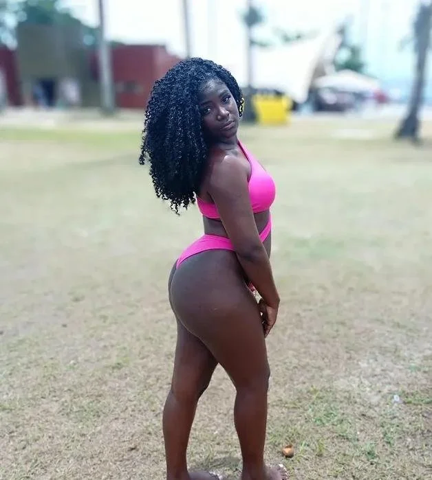 Morena rabuda muito gostosa aprecia essa a raba 🔥🔥🔥 image 3