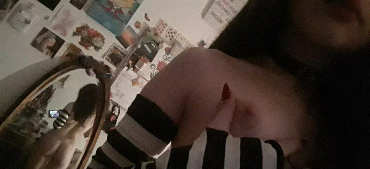 Argentinian gf gives a head image 2