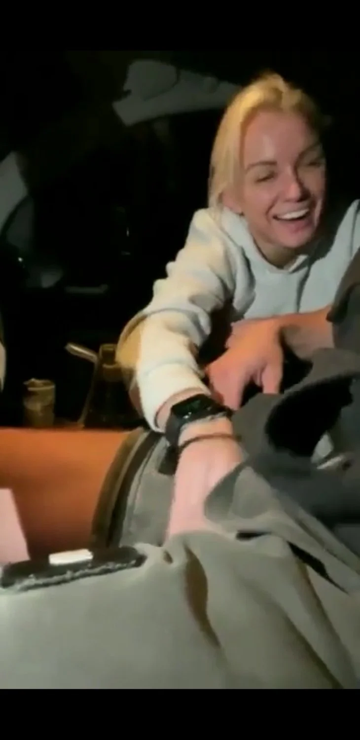 Blonde Slut Gives Head image 10