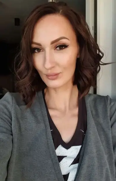 6'9 Tall Slim Gorgeous 🇷🇺🇺🇲 Amazon Model.. <> Ex Baller🏀.. <> Instagram Influencer cover image