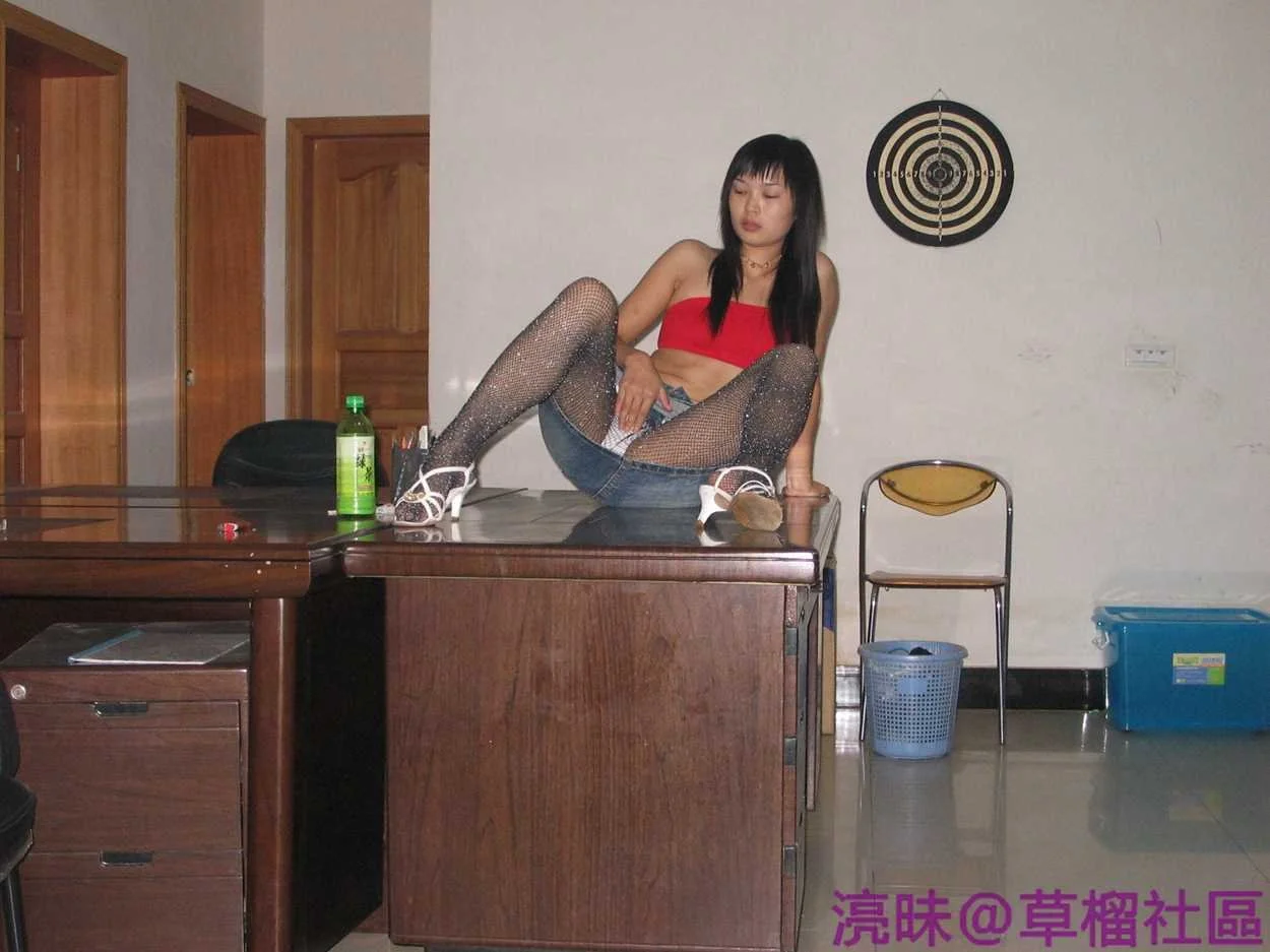 Chinese amateur girl 22 image 38