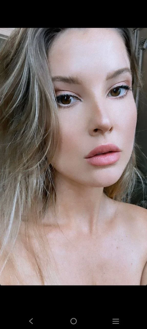 Amandacerny image 3