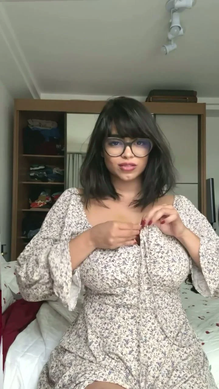 🔞 Dirty tight busty sucking dick cum pussy nude 🍑💦 My OF image 5