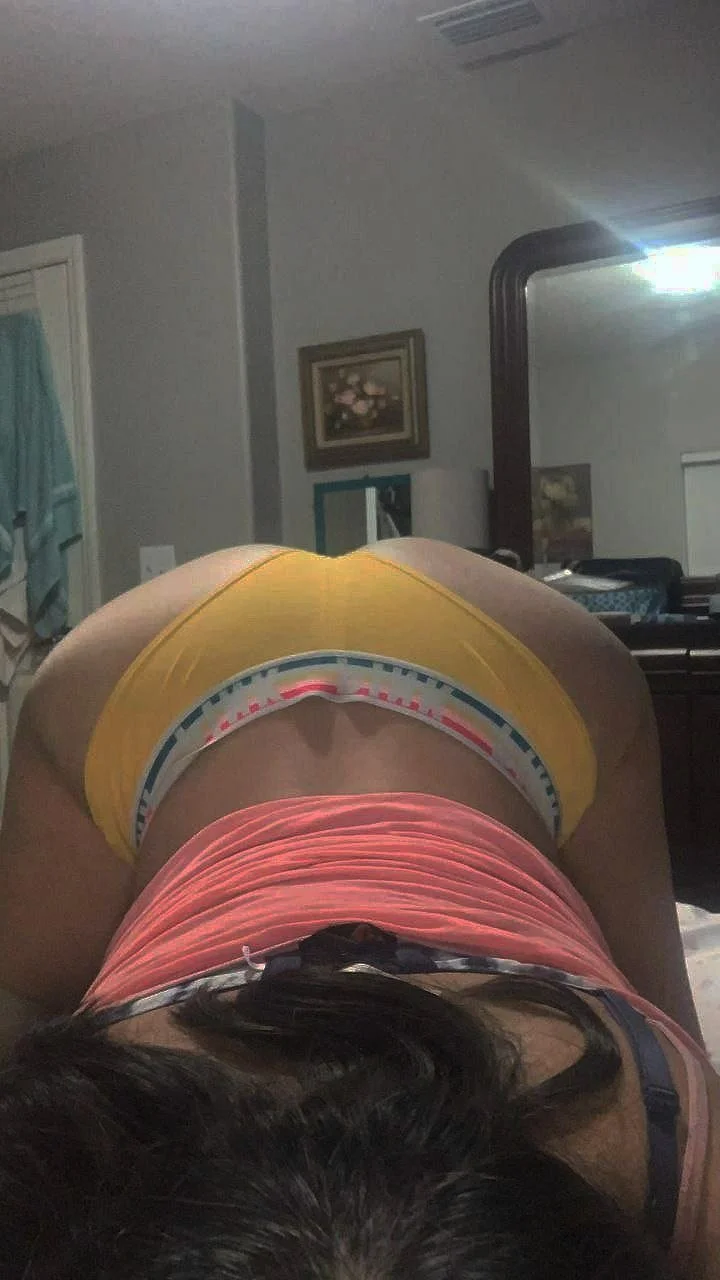 MY BIG-ASS GIRLFRIEND, HOPE SHE NEVER FINDS OUT I LEAKED HER PICS. image 5
