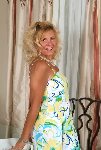 Milf Cricket Aus dem Web cover image