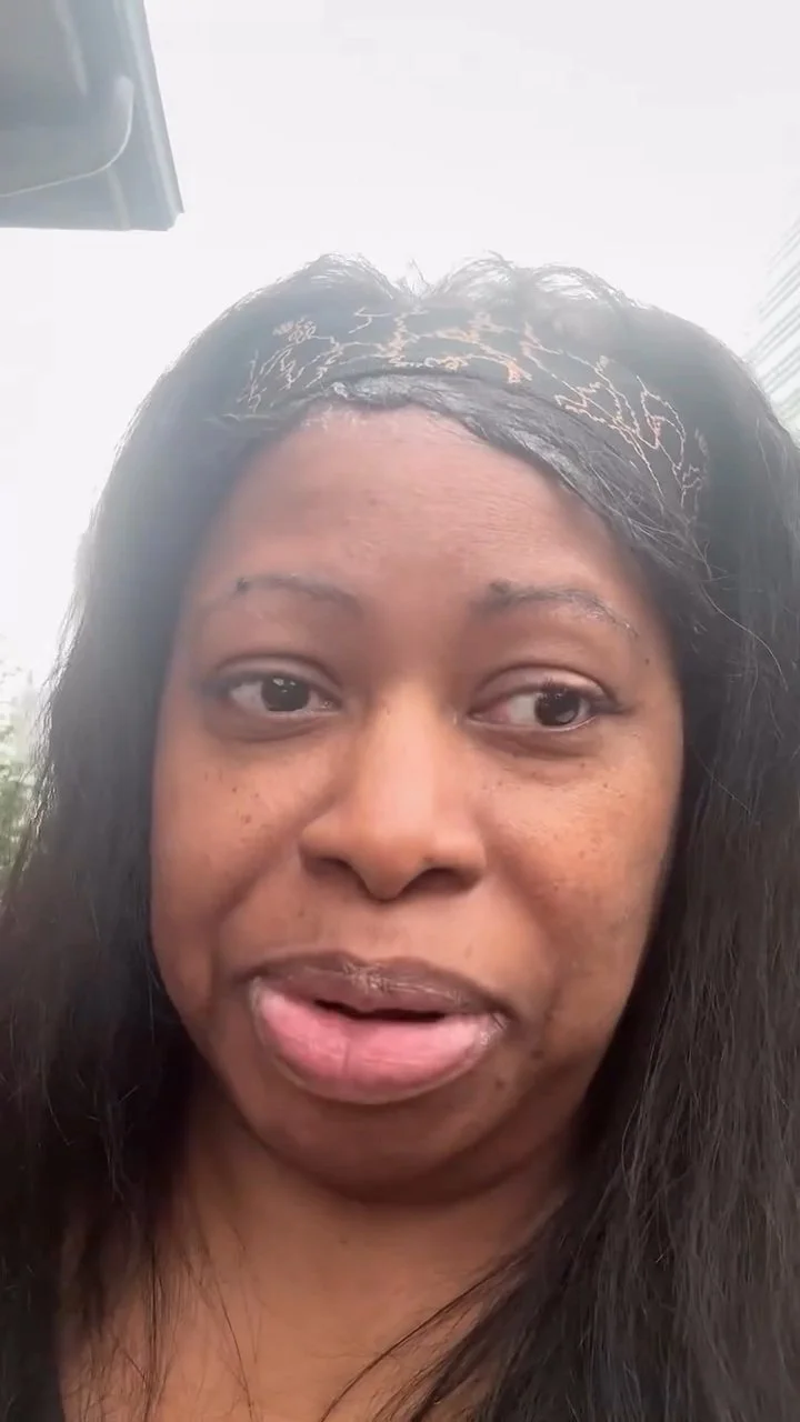 m z s h e ll y atlanta have big lips image 4