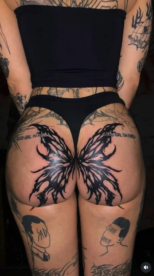 Tenho uma opinião sobre quem mostra a tattoo assim no insta, mas não sei se comento 😂😂😂 image 3