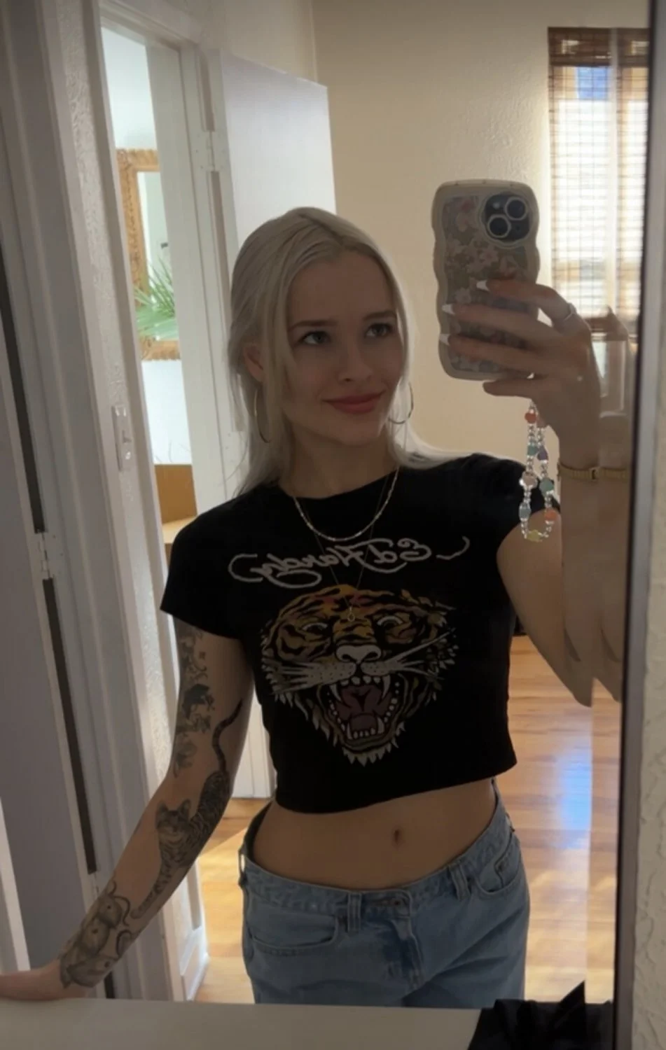 Beautiful slut leaked image 13