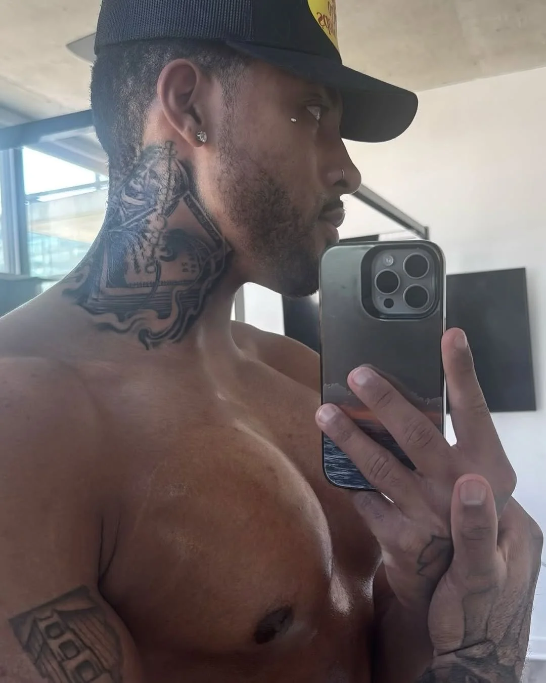 d_toneee pics & vids (2) image 19