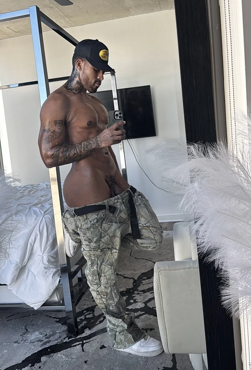 d_toneee pics & vids (2) image 29