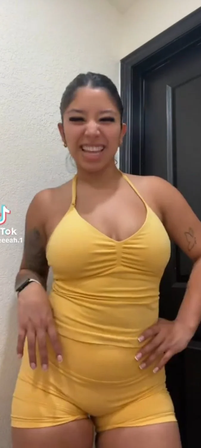 Gym girl leeean.1 i love her ass image 7