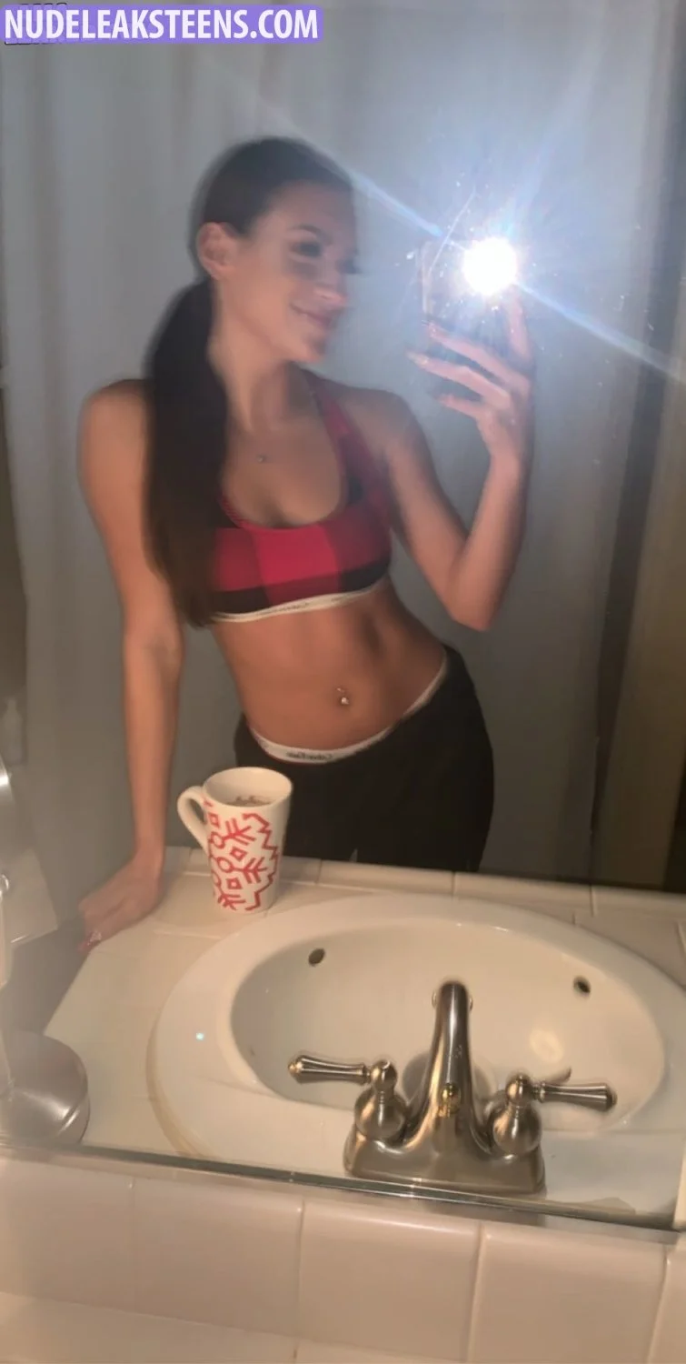 Ariana B image 50