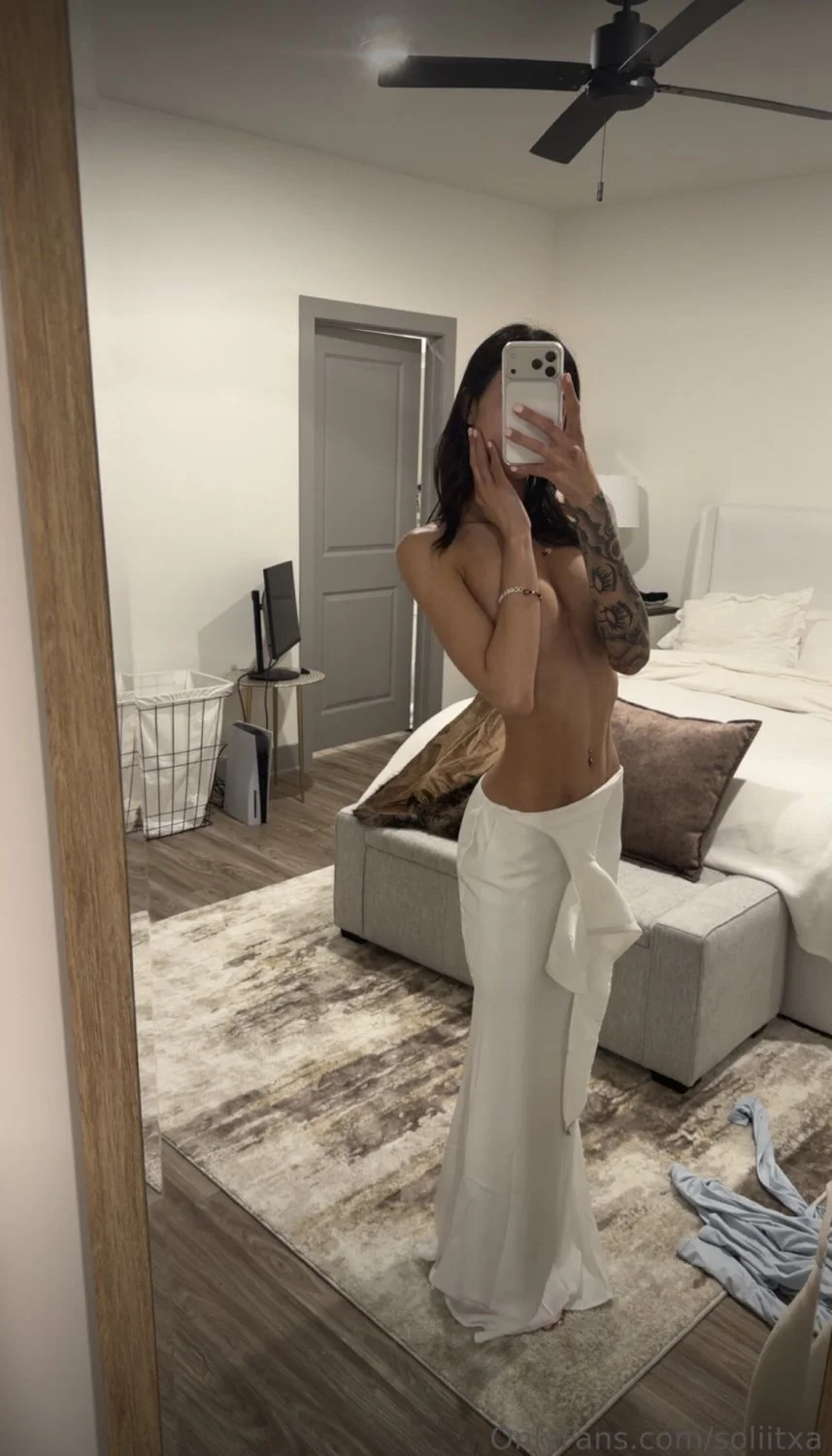 Lala petite teen oiling up image 12