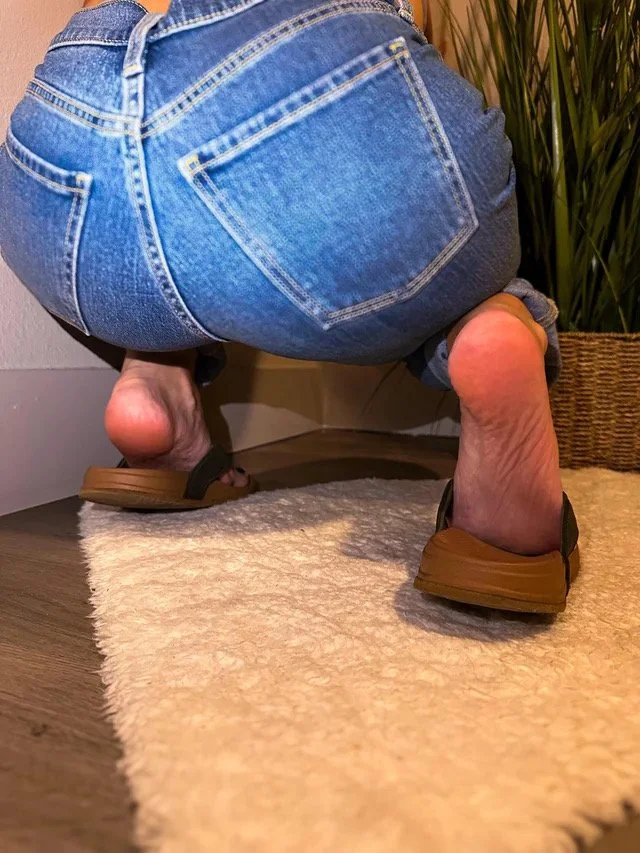 Stasya Russian amateur foot model in FL image 24