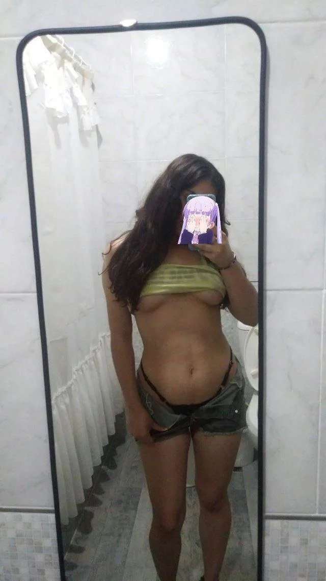 Exhibiendo a VERO UNA MAMACITA image 3