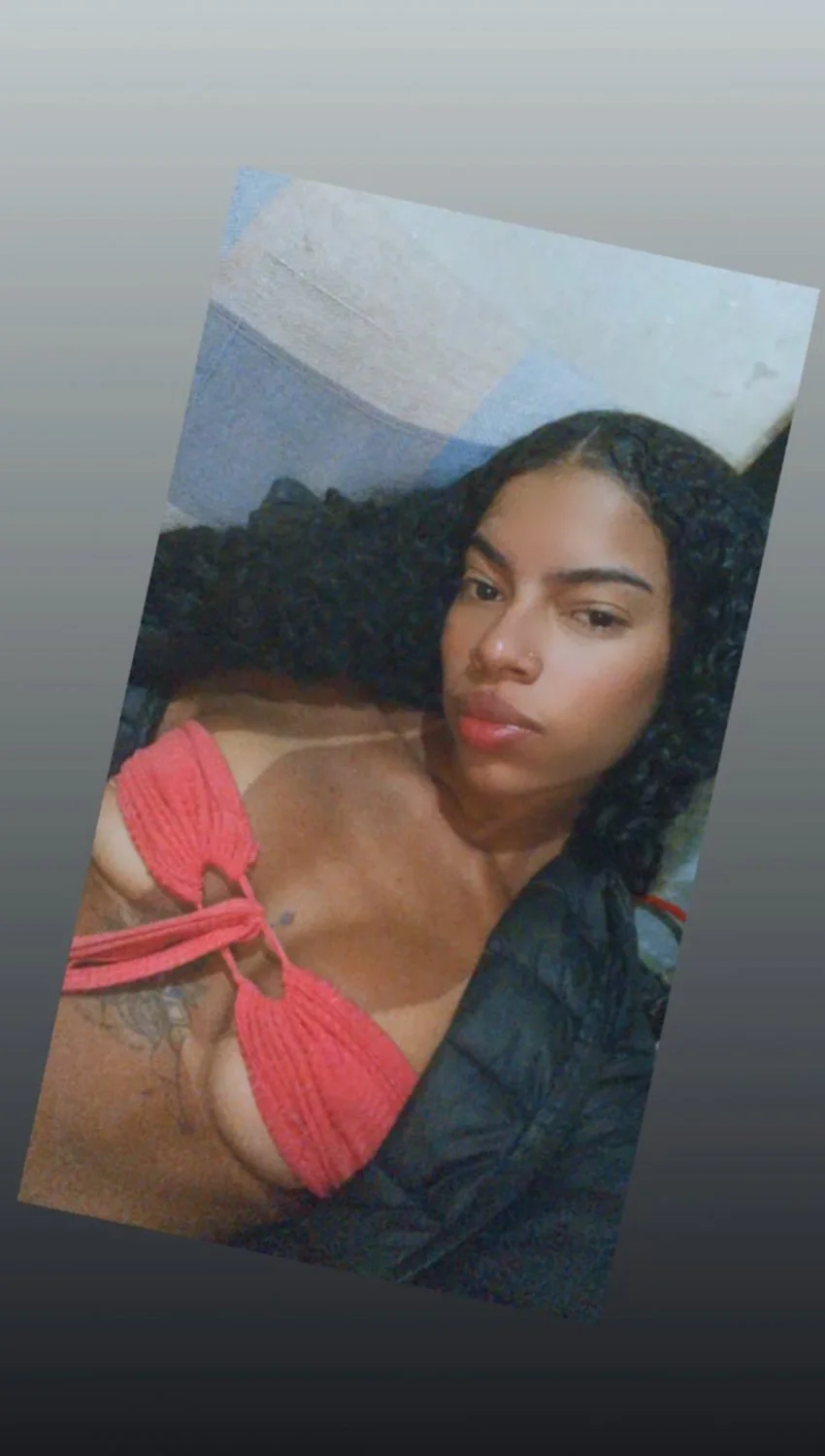 moreninha cacheada magrinha baixa renda image 3